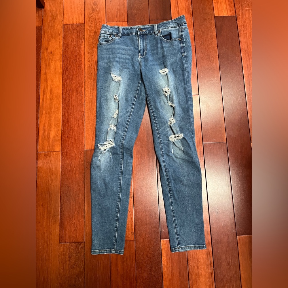 Bluenotes Distressed Blue Women's Jeans mid rise super skinny 28 waist